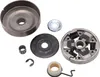 A collection of chainsaw clutch parts laid out on a white background. Voir les images du produit