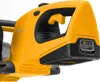 A close-up view of the top part of a yellow and black battery-powered hedge trimmer. Produktbild-Vorschau