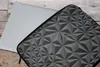 Pouzdro na notebook 17 palců Geometrie - šedá - 3D - vzory Náhled obrázku produktu 4