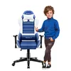 A young boy stands next to a blue and white gaming chair. Produktbild-Vorschau