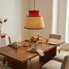Lampa wisząca Alpinaluz NARA z rattanu i czerwonej tkaniny, Podgląd zdjęcia produktu 6