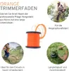Collage of images showing orange trimmer line on a spool, a person using a trimmer, and a close-up of a trimmer head. Anteprima dell’immagine prodotto