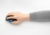 A hand using a trackball mouse. Anteprima dell’immagine prodotto