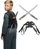 A young boy wearing a costume with swords on his back, and separate images of the swords and the back harness. Voir les images du produit