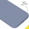Accezz Liquid Silikoncase iPhone 12 (Pro) - Lavender Gray Produktbild-Vorschau 3