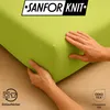 Hands adjusting a fitted sheet on a mattress, with brand logo and certifications visible. Produktbild-Vorschau