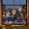 Décoration murale en verre représentant des cônes de pin, Voir les images du produit 3