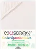 A close-up of a cream-colored fitted sheet with a gathered elastic edge, placed on a white background. Below the sheet is a graphic with brand information and product details. Produktbild-Vorschau