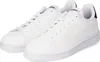A pair of white Adidas Advantage sneakers are shown from a slightly elevated side angle against a white background. Produktbild-Vorschau