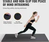 A woman is exercising on a mat, with close-ups of the mat's surface features. Voir les images du produit