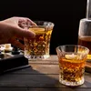 Whiskey Stones Geschenkset – 8 goldene Edelstahl-Eiswürfel Produktbild-Vorschau 5