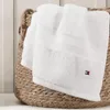 Biely bavlnený uterák Tommy Hilfiger Náhľad obrázku produktu 3