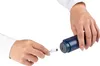 Hands are shown connecting a white USB cable to a blue cylindrical cleaning brush. Produktbild-Vorschau