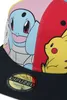 A close-up view of a colorful snapback cap featuring various Pokémon characters. Anteprima dell’immagine prodotto