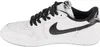 A side view of a single Nike Jordan 1 Retro Low sneaker. Náhled obrázku produktu