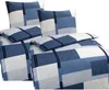 A set of bedding with a geometric pattern. Produktbild-Vorschau