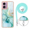 A phone case with a marble pattern and a turquoise lanyard, shown with a close-up of the lanyard attachment. Náhled obrázku produktu
