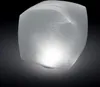 Intex Cube Flottant avec Éclairage LED 23 x 23 cm Voir les images du produit 15