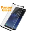 A screen protector is shown over a smartphone. Anteprima dell’immagine prodotto