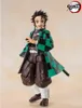 A full-body shot of a Tanjiro Kamado action figure from Demon Slayer. Podgląd zdjęcia produktu