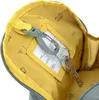 A close-up view inside a backpack, showing a key clip and keys attached to a name tag. Anteprima dell’immagine prodotto