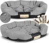 A collage of two dog beds, one with a close-up of its waterproof material and the other showing personalized name tags. Anteprima dell’immagine prodotto