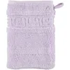 A close-up, top-down view of a lavender-colored washcloth with a decorative border and a hanging loop. Anteprima dell’immagine prodotto