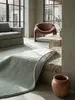 Teppich Grün rund Editorial Styling_#sku_BARK45726-BARK45734-BARK49720# Produktbild-Vorschau