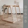 Een houten klimtoestel met een kwalitatieve veiligheidsmat, Productafbeelding-voorbeeld 2