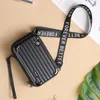 INF Stylische Mini-Koffertasche für Damen: Praktische Produktbild-Vorschau 3
