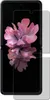 A screen protector is shown on a smartphone with a floral wallpaper. Produktbild-Vorschau