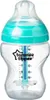 A clear studio shot of a baby bottle. Anteprima dell’immagine prodotto