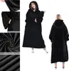 Kuschelige Hoodie Decke mit Ärmeln - Vielseitiger Produktbild-Vorschau 12