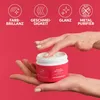A hand is shown taking product from a jar, with marketing icons and text above. Anteprima dell’immagine prodotto