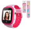A pink smartwatch with a video call displayed on its screen, alongside two interchangeable pink watch bands with dinosaur prints. Produktbild-Vorschau