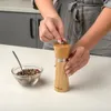 Dřevěný hmoždíř z bambusu s keramickými mlýnky na pepř a Náhled obrázku produktu 2