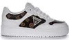 A single white and brown Guess sneaker is shown from the side against a white background. Produktbild-Vorschau