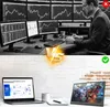 A split image showing a trader working with multiple monitors on the top and a laptop and portable monitor on the bottom. Anteprima dell’immagine prodotto