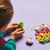 LEGO Classic Kreativer Snack Bauspaß, Spielzeug mit Essen Produktbild-Vorschau 10