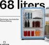 A retro-style mini refrigerator with its door open, showcasing its interior contents and featuring marketing text and a brand logo. Produktbild-Vorschau