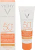 A product shot of a Vichy Capital Soleil sunscreen tube and its packaging. Podgląd zdjęcia produktu