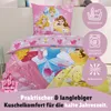 A close-up view of a Disney Princess themed fleece bedding set for children, with decorative icons and text highlighting product features. Produktbild-Vorschau