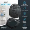 A toilet seat with a cube pattern is shown open, with text and icons describing its features on the right side. The background on the left shows a blurred bathroom shelf. Produktbild-Vorschau