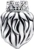 A close-up studio shot of a silver charm shaped like a lion's head wearing a crown. Produktbild-Vorschau