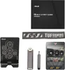 A collage of various items related to a computer graphics card, including a manual, a strap, a stand, a screwdriver set, and a product display card. Anteprima dell’immagine prodotto