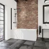 Klarer Badewannenaufsatz auf einer Badewanne mit einem schwarzen Duschsystem.
 Produktbild-Vorschau