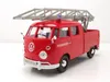 Motormax 79584 VW T1 Pritsche Feuerwehr mit Leiter rot 1:24 Produktbild-Vorschau 1