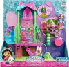 The image shows the packaging of a Gabby's Dollhouse toy set, "Kitty Fairy's Garden Treehouse". The packaging displays the toy set with its accessories and characters, along with branding and descriptive text. Náhled obrázku produktu