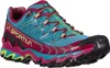 Trailrunning-Schuh "Ultra Raptor II Woman" von La Sportiva in Pink und Blau mit griffiger Sohle. Vista previa de la imagen del producto