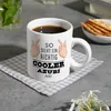 So sieht ein richtig cooler Azubi aus Kaffeebecher für die Produktbild-Vorschau 8